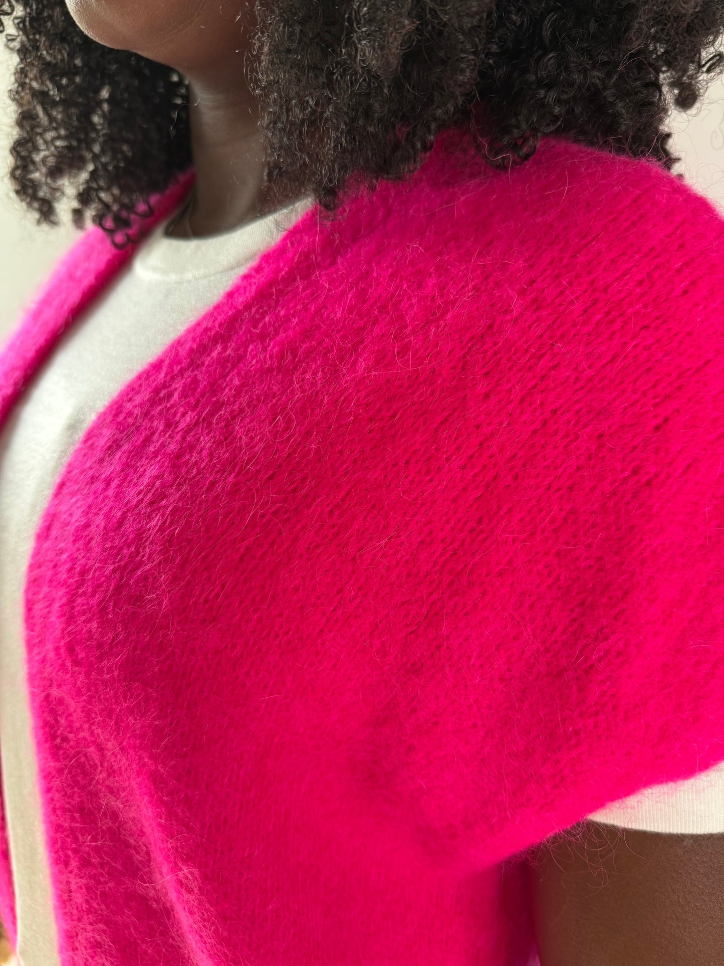 Gilet léger sans manches fuschia – Douceur & style tout en légèreté