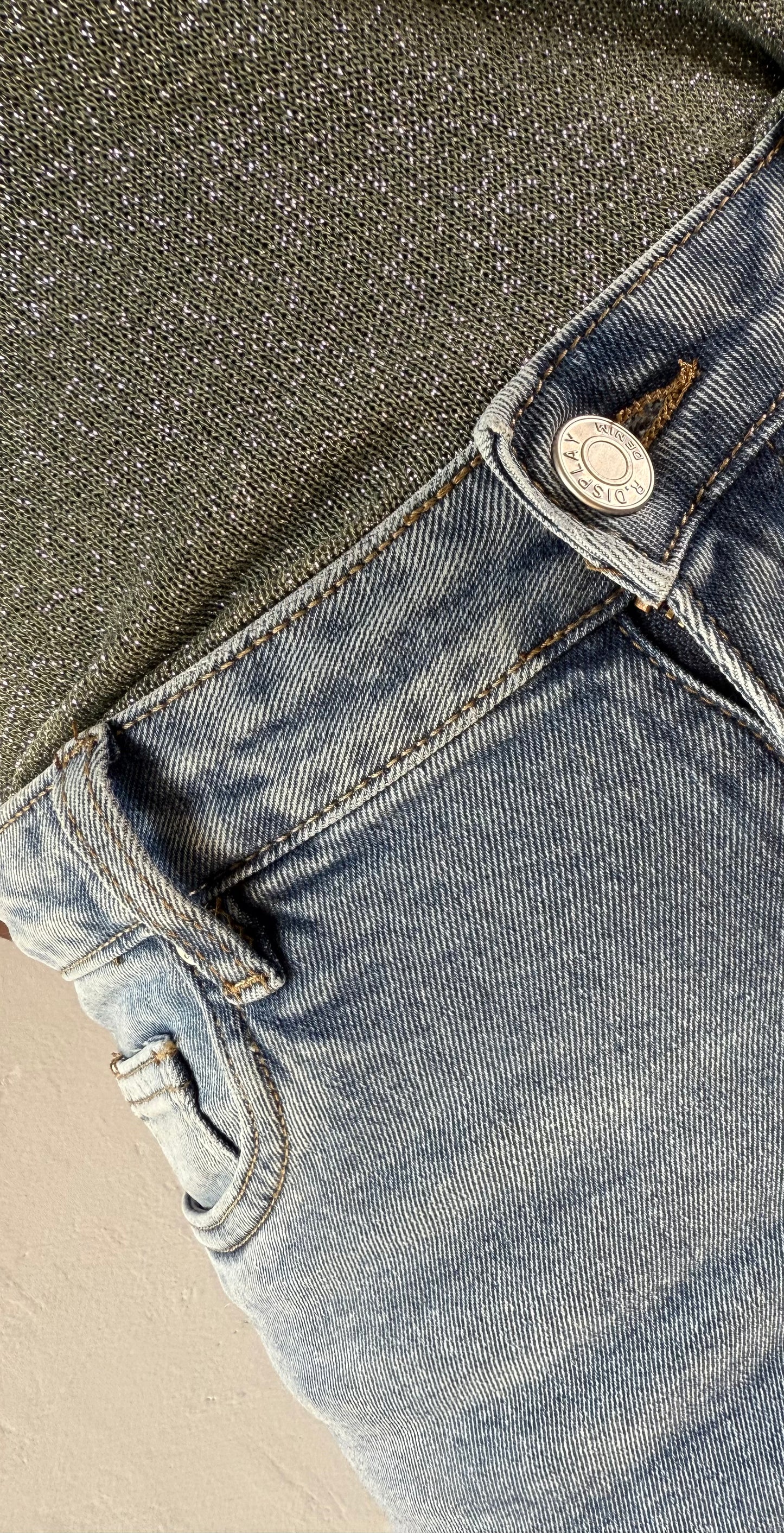 Jean destroy femme – coupe mom fit taille haute