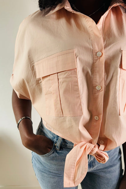 Chemise en coton à nouer rose – Fraîcheur et féminité assurées