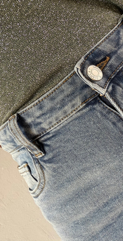 Jean destroy femme – coupe mom fit taille haute