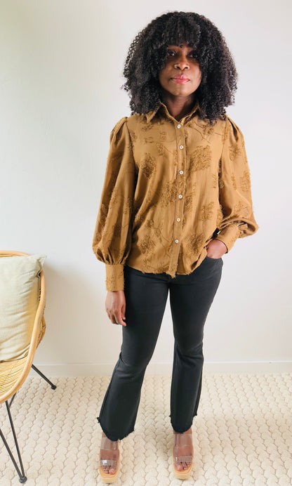 Chemise texturée à franges brune