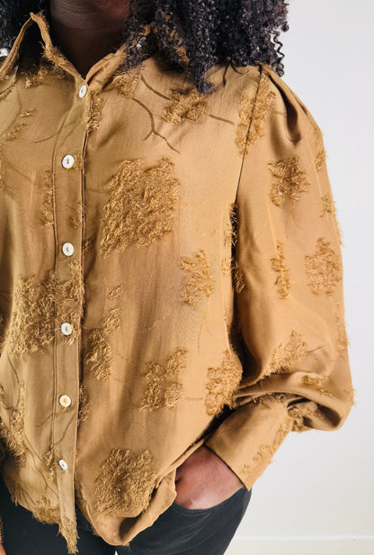 Chemise texturée à franges brune