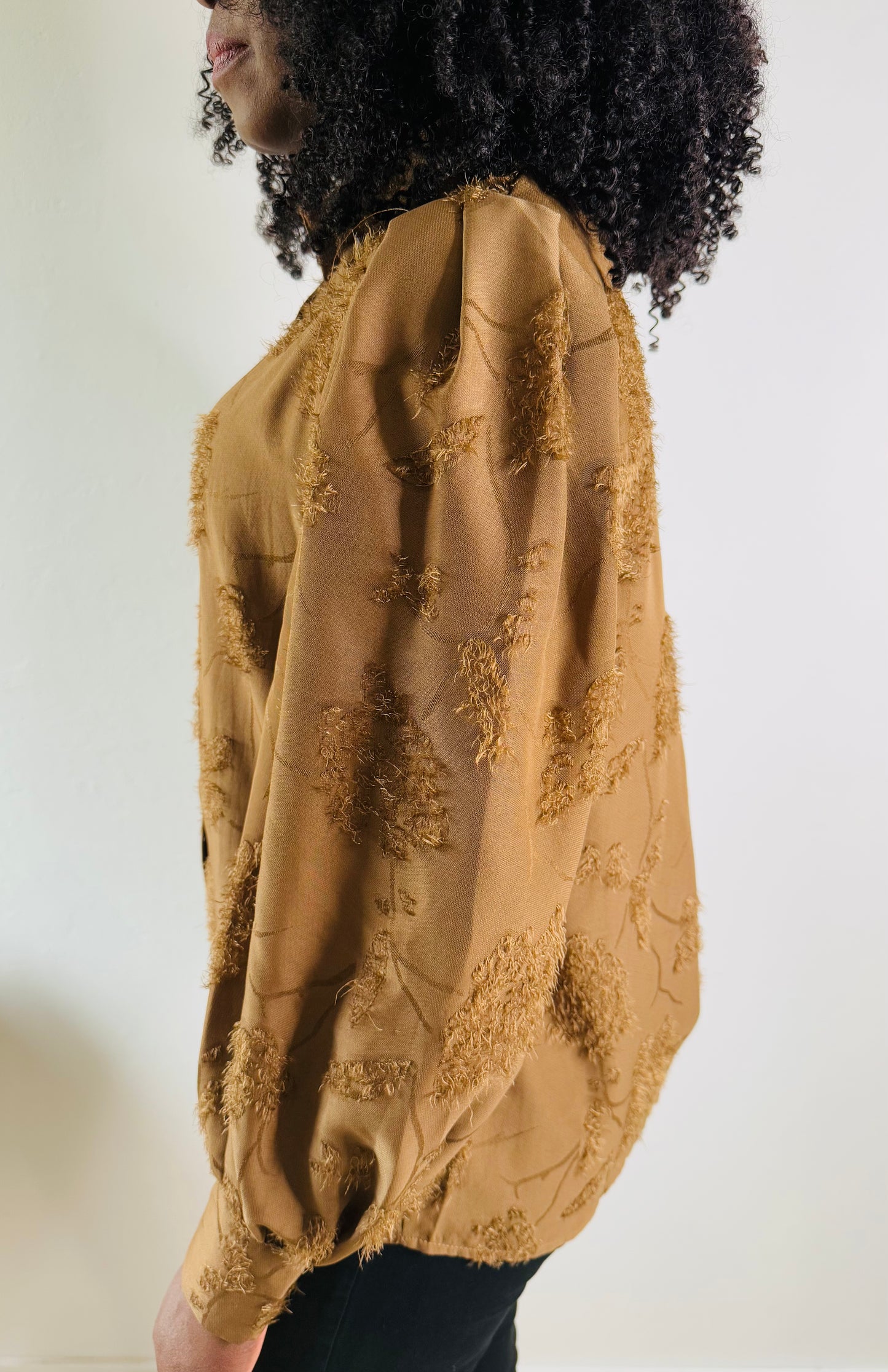 Chemise texturée à franges brune