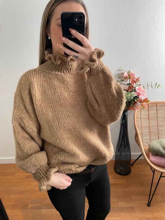 Pull col froufrou camel